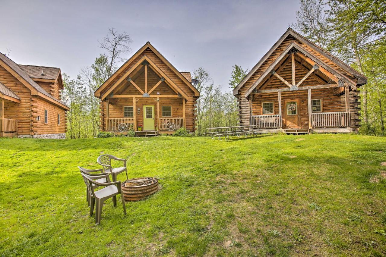Resort Cabin With Fire Pit Golf, Hike And Play! Rothbury Exterior foto