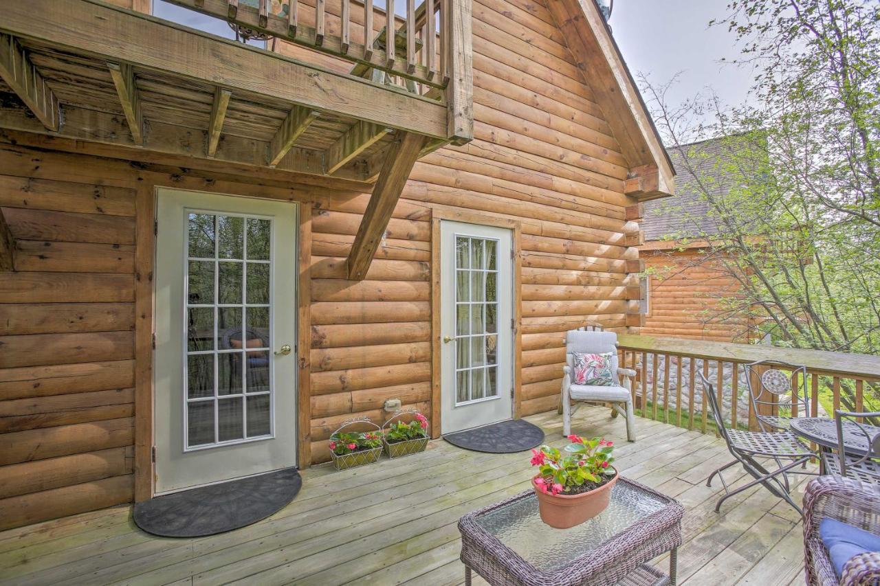 Resort Cabin With Fire Pit Golf, Hike And Play! Rothbury Exterior foto